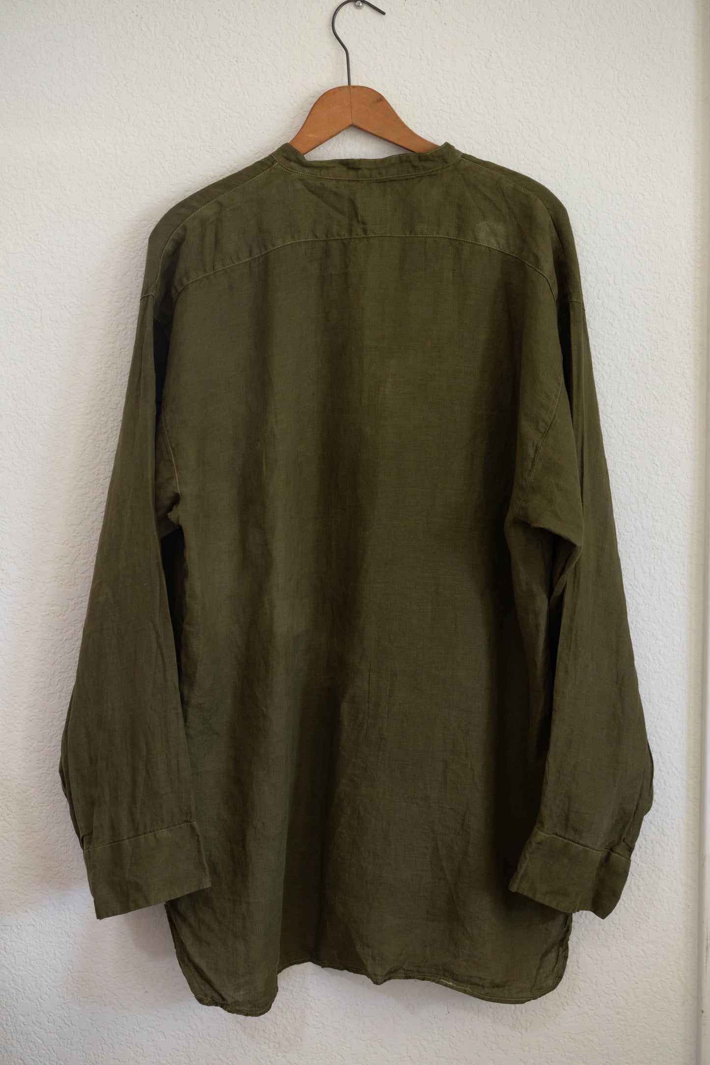 Botanically Dyed Moschino Mare Linen Button-Up