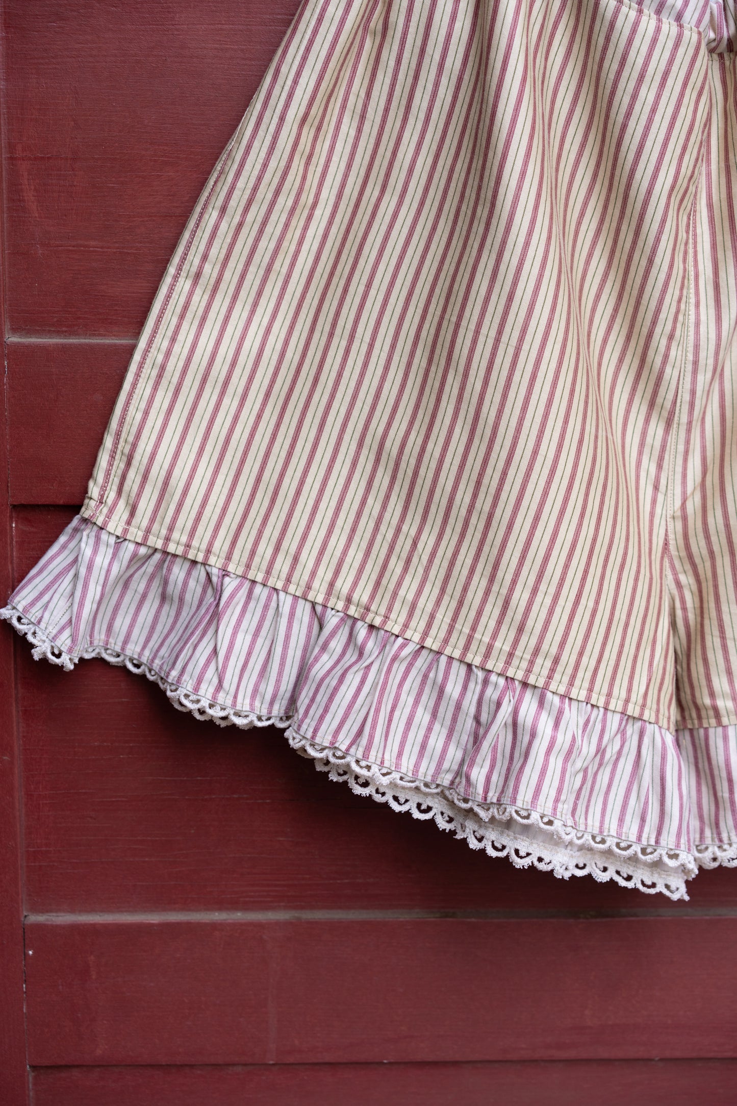 Dakota Stripe Short