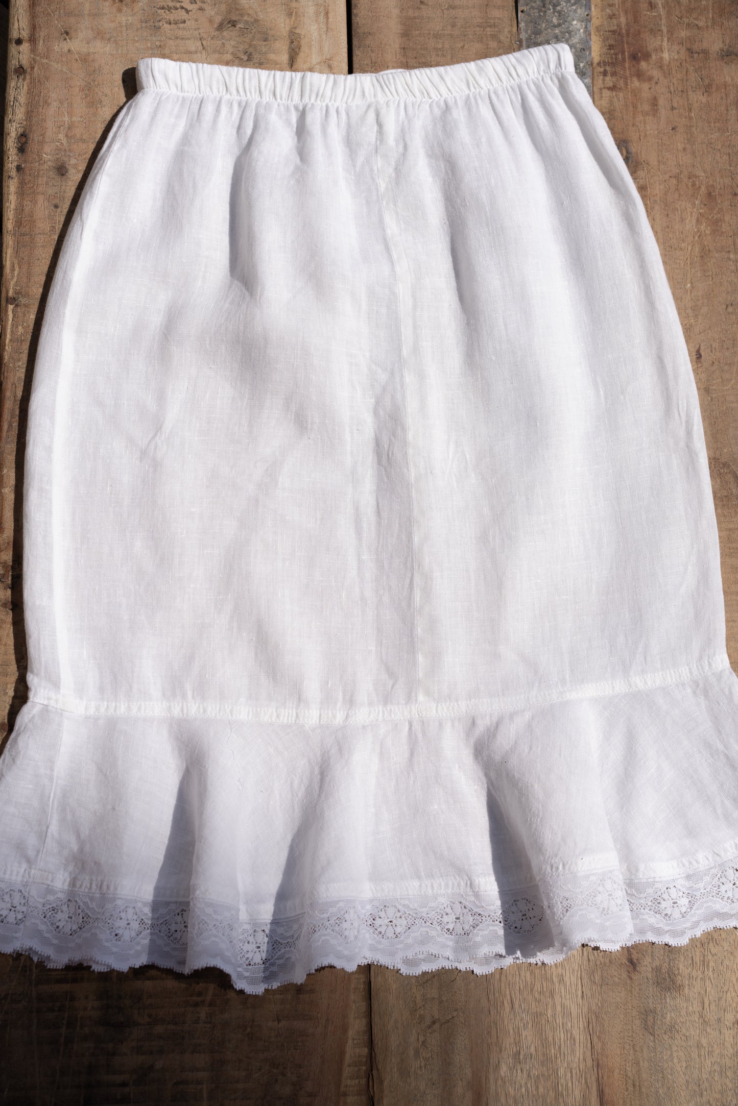 CLIO Linen Lace Skirt