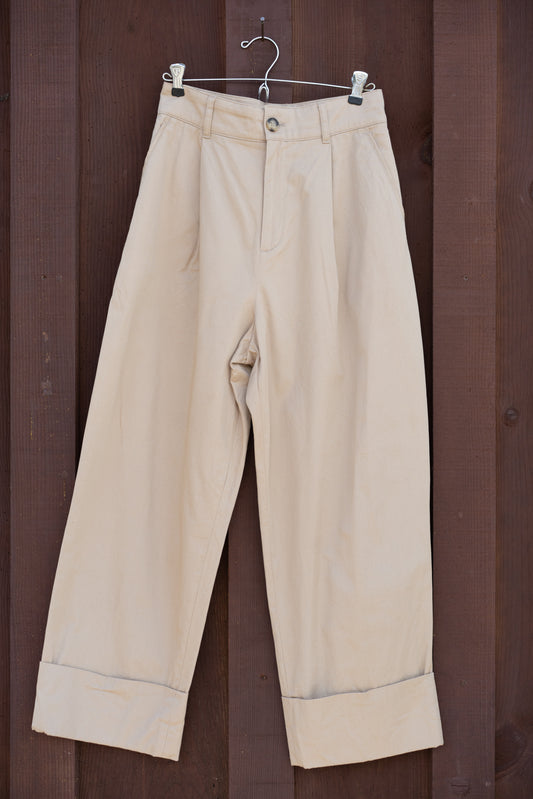 Club Monaco Cotton Pleated Cuff Trousers