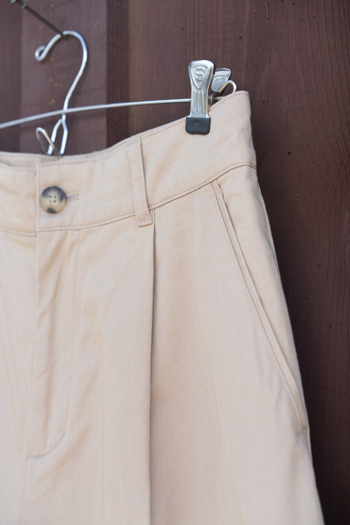 Club Monaco Cotton Pleated Cuff Trousers