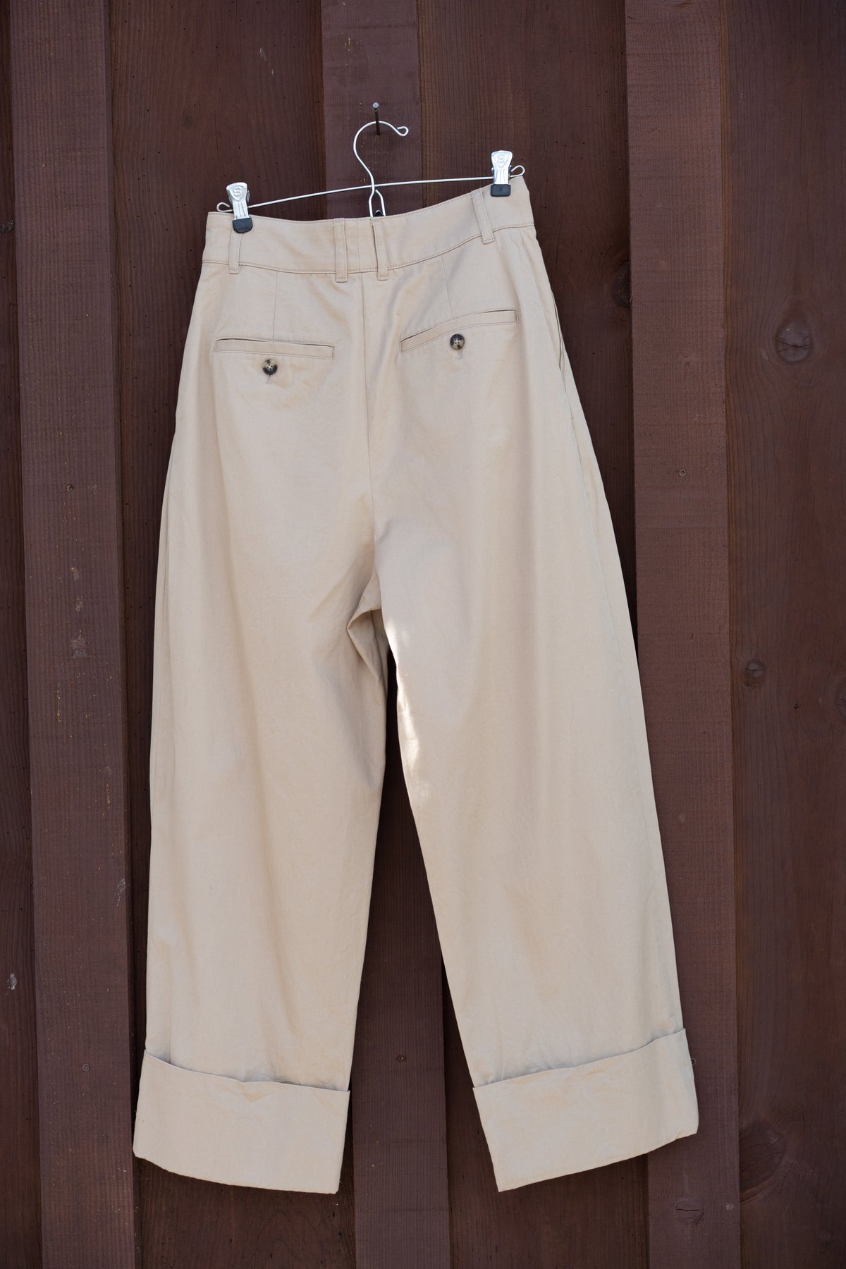 Club Monaco Cotton Pleated Cuff Trousers