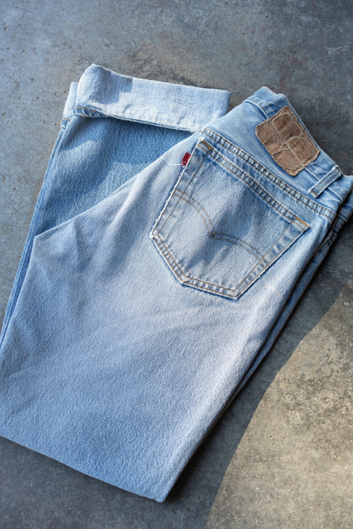 80s Levi's 501 Faded Light Wash Jeans
