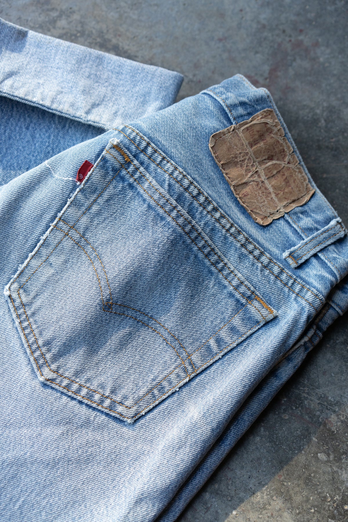80s Levi's 501 Faded Light Wash Jeans