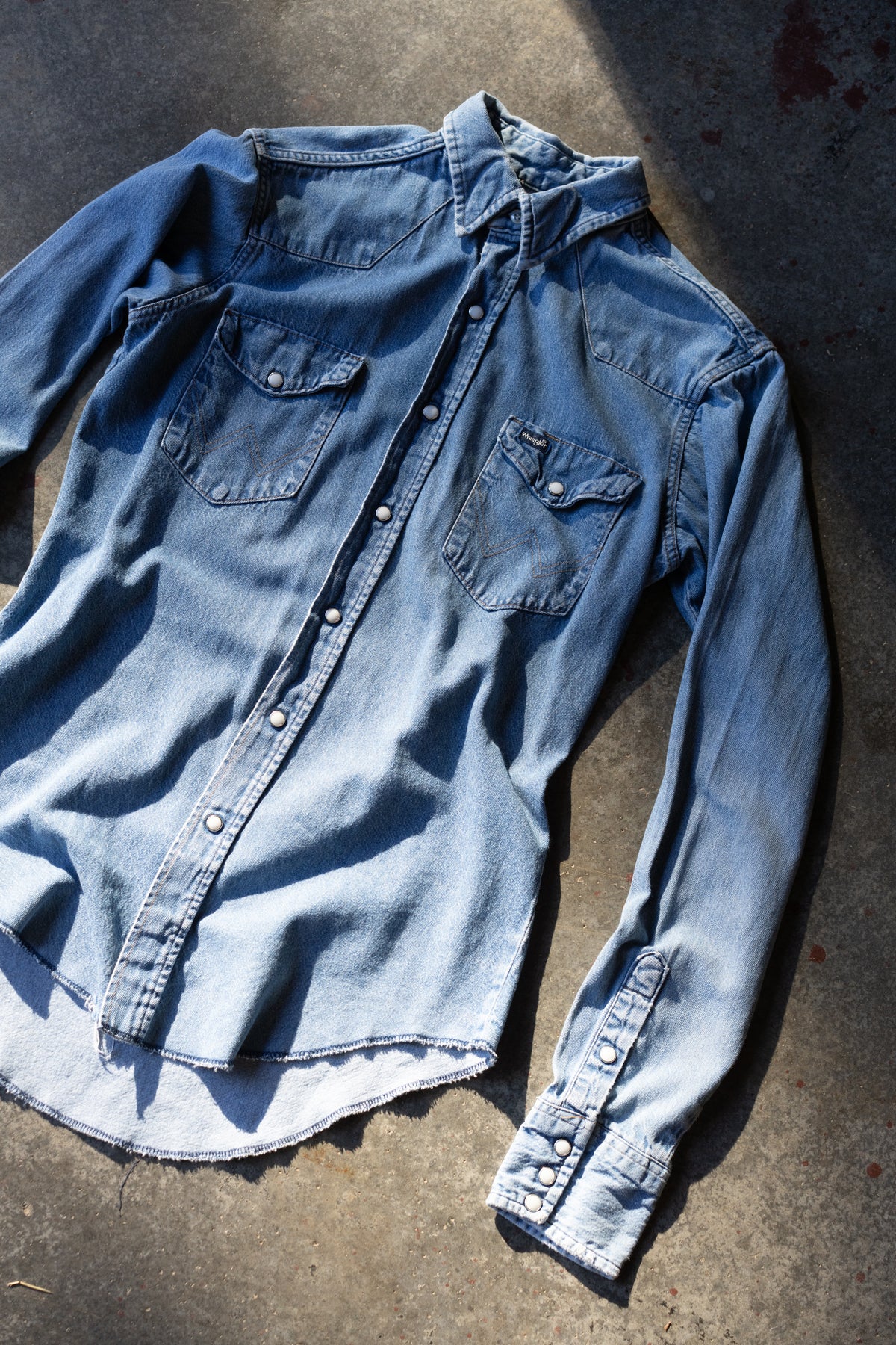 70s–80s Wrangler Faded Denim Western Snap Shirt