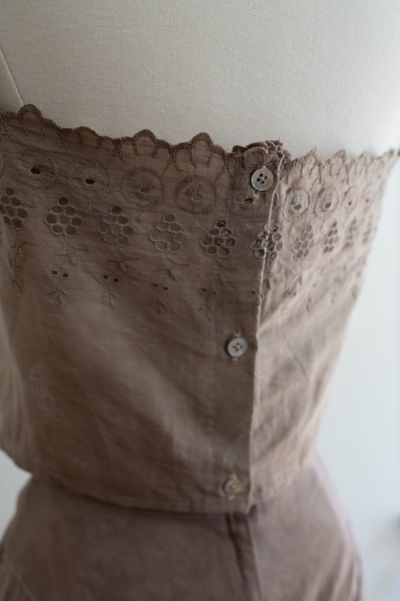 Cotton Eyelet Cropped Top